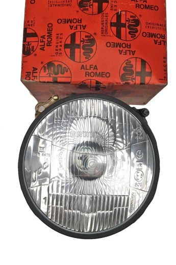 faro Alfetta Berlina lato dx,Alfetta GTV tutti modelli originale S.I.E.M.