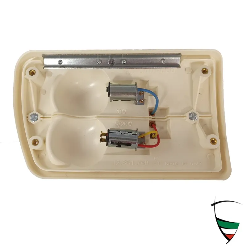 Base en plastique feu arrière Bertone GT 1300,1600,1750 gauche