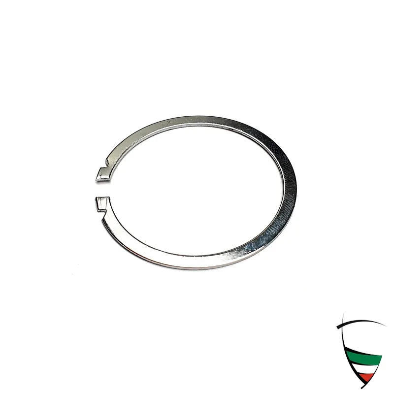 anello di ritegno per lo stemma