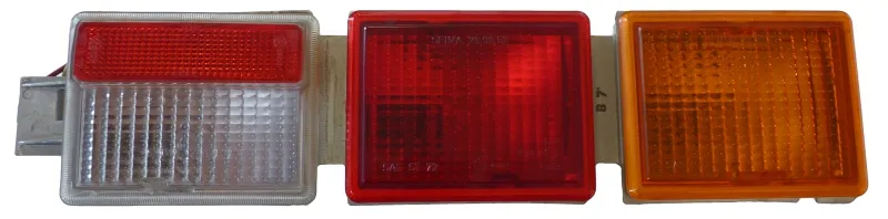 faro post. dx Alfetta Berlina 1. serie senza guarnizione (articolo non in condizioni perfette)