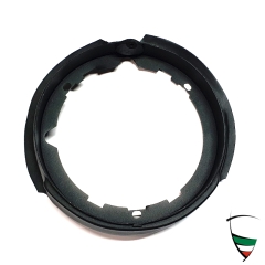 Scheinwerferaufnahme GT BERTONE Kantenhaube, rechts