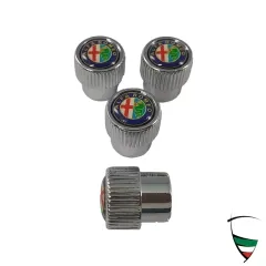 Set di tappi valvola in metallo cromato zigrinato con emblema Alfa Romeo colorato